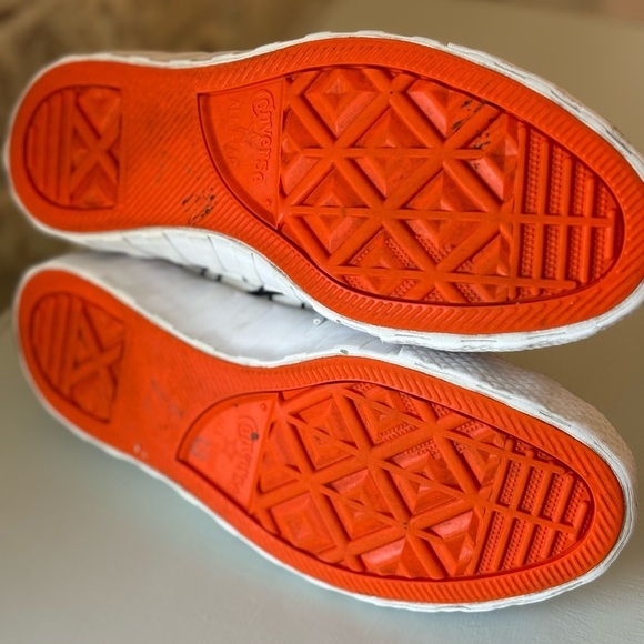 Converse High Top Tennis Shoes. Not A Chuck. Women’s Sz-6 Men’s Sz 4 GUC - Picture 6 of 7